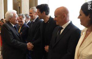 2 giugno, Mattarella saluta artisti e sportivi coinvolti nello spettacolo per gli 80 anni della Repubblica