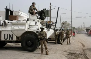 Libano, Unifil “Ucciso un soldato della missione, altri due feriti”