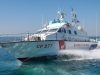 Maxi sequestro di droga nel porto di Cecina, 600 chili di coca a bordo di un gommone