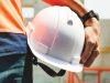 Cade dal tetto mentre sta lavorando, morto operaio nel Livornese