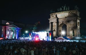 Milano Pride, oggi la parata alle 17: i consigli contro il caldo record