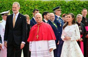 Papa arrivato a Madrid: “Preoccupato per l’Ucraina, va promosso il negoziato”