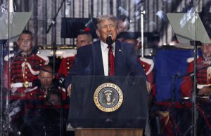 Trump apre festeggiamenti 250 anni degli Usa in stile Maga: “America è tornata”
