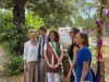 Memoria e solidarietà: Livorno e Crotone unite da una targa simbolica nei giardini della scuola
