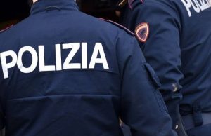 Aggredito sul lungomare con un coltello da un extracomunitario, terrore a Torre del Lago